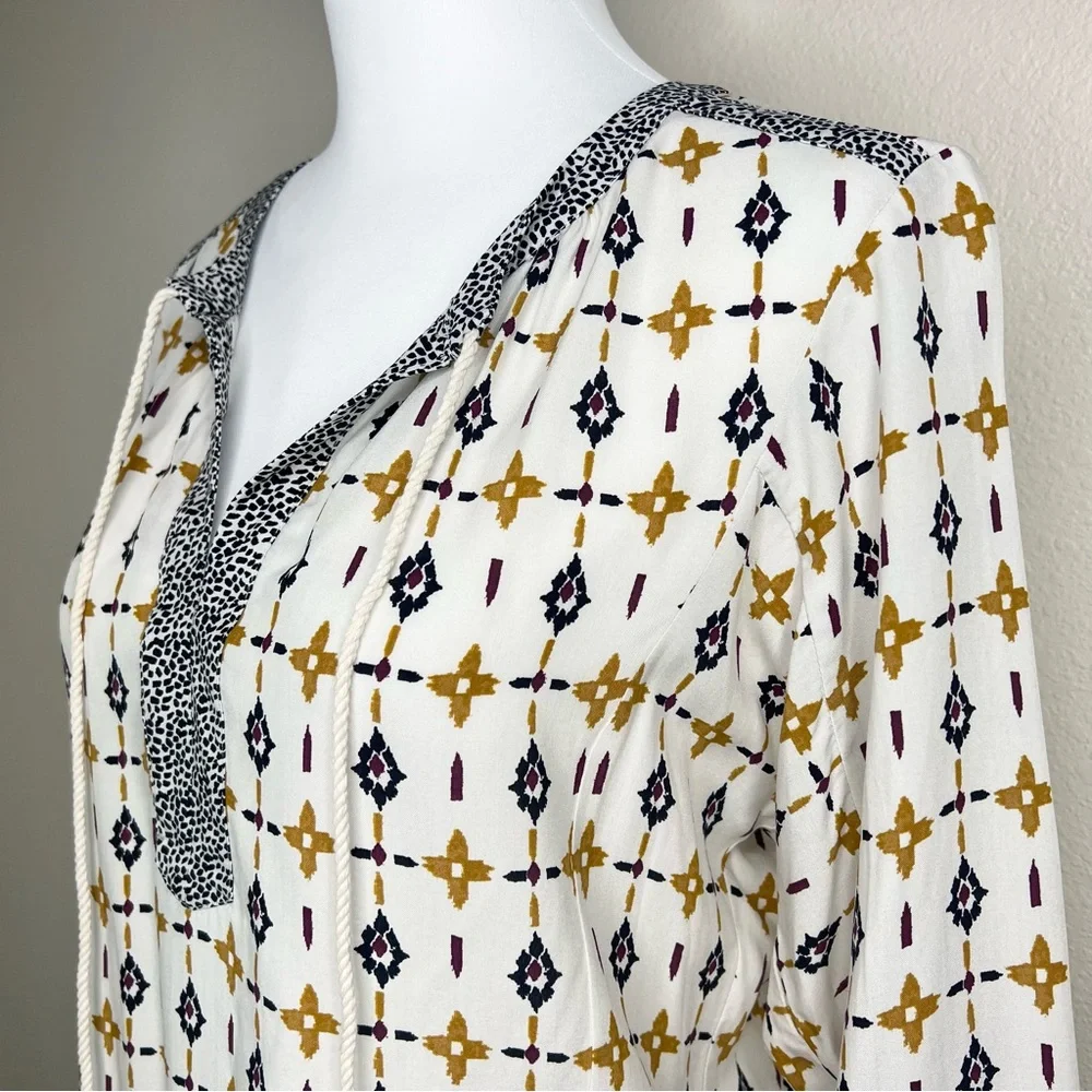 DR2 Ivory Geometric Dotted Southwestern Aztec V-Neck 3/4 Sleeve Tassel Top NWT - Picture 4 of 13